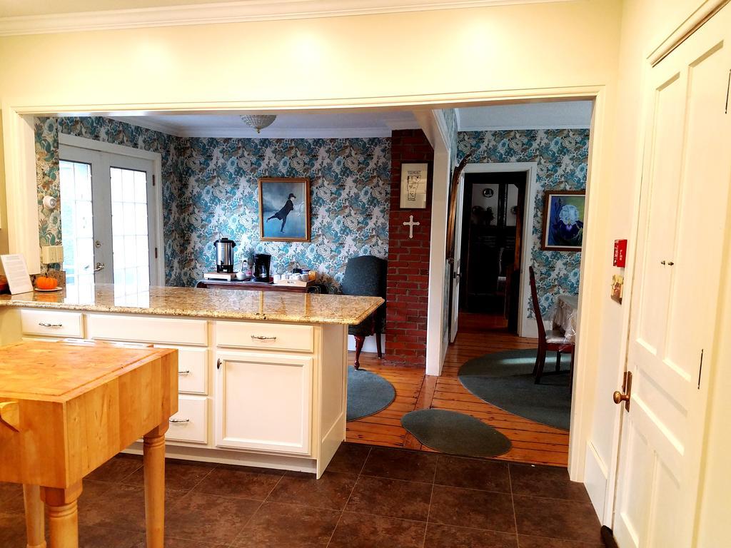 1860 House Inn And Rental Home Essex المظهر الخارجي الصورة